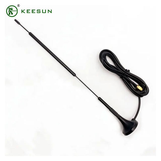 SU00004 | 2400–2500 MHz 4 dBi magnetische Antenne mit Rg174-Kabel auf SMA-Stecker